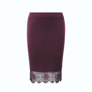 TORRID MINI STUDIO LUXE PONTE LACE TRIM PENCIL SKIRT / BURGUNDY/ SIZE 0X
